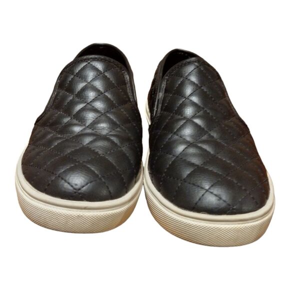 Pre-Owned Used Great Condition Steve Madden ECENTRCQ BLACK Slip Ons Size 8M! - Picture 1 of 11